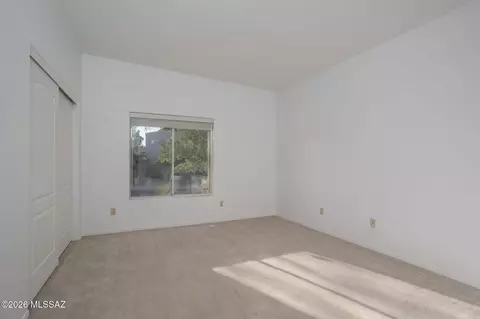 Bedroom - 529 E Wagon Bluff Dr, Tucson, AZ 85704 photo 4 of 5