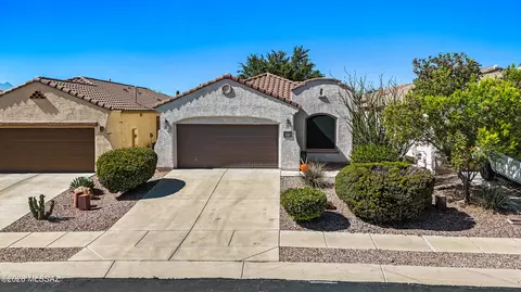 649 W Calle Media Luz, Sahuarita, AZ 85629
