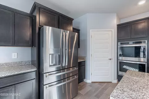 Kitchen - 954 S Grantham Ave, Vail, AZ 85641 photo 5 of 6