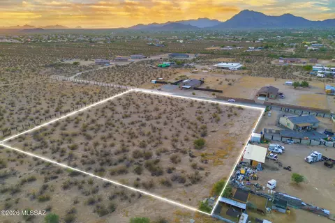 5870 S Spencer Ave, Tucson, AZ 85757