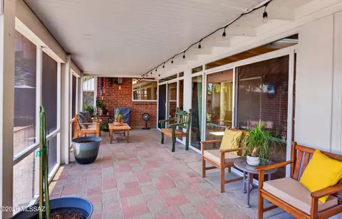 Exterior - 5738 E 7th St, Tucson, AZ 85711 photo 7 of 11
