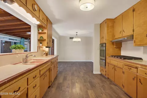 Kitchen - 5738 E 7th St, Tucson, AZ 85711 photo 3 of 4