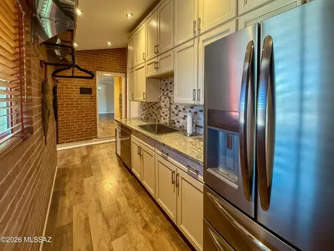 Kitchen - 5738 E 7th St, Tucson, AZ 85711 photo 4 of 4