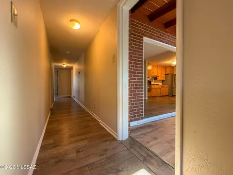 Entry Way - 5738 E 7th St, Tucson, AZ 85711 photo 2 of 4