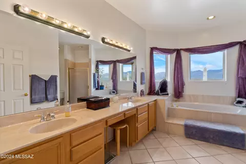 Bath - 12220 E 5th St, Tucson, AZ 85748 photo 2 of 5