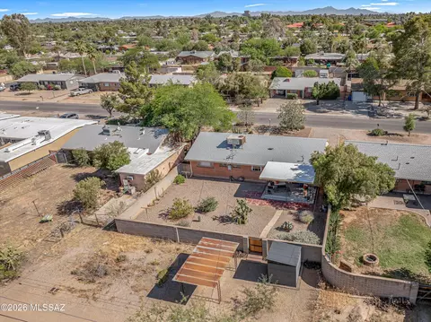 View/Area - 4727 E Hampton St, Tucson, AZ 85712 photo 2 of 2