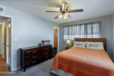 Bedroom - 4727 E Hampton St, Tucson, AZ 85712 photo 2 of 5
