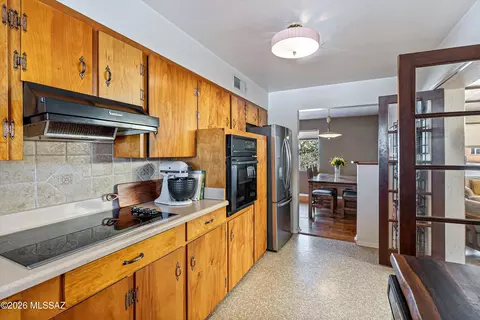 Kitchen - 4727 E Hampton St, Tucson, AZ 85712 photo 3 of 3
