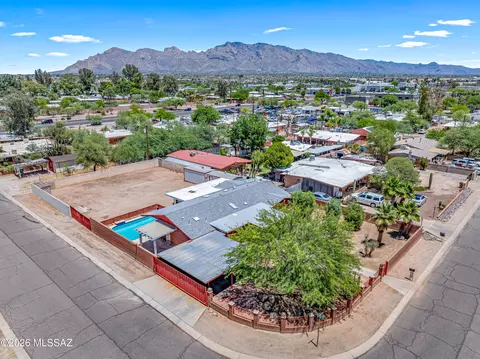 1262 W La Osa Dr, Tucson, AZ 85705