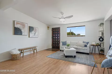 6125 E 31st St, Tucson, AZ 85711