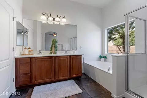 Bath - 13443 E Ace High Dr, Vail, AZ 85641 photo 1 of 3