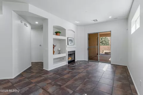 Living - 13443 E Ace High Dr, Vail, AZ 85641 photo 5 of 6