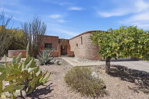 5790 E Chiricahua Trl, Tucson, AZ 85750