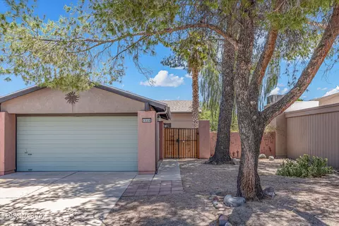 1040 N Independence Ave, Tucson, AZ 85748