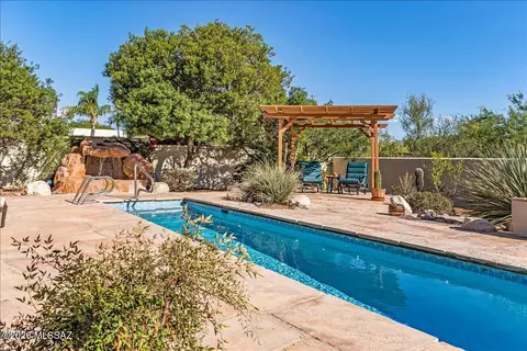 10758 E Mica Meadow Dr, Tucson, AZ 85748
