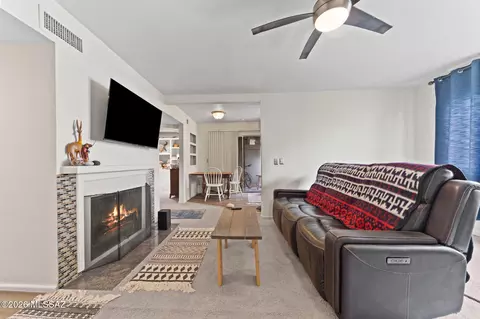 8450 E Old Spanish Trl #213, Tucson, AZ 85710
