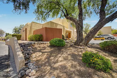 603 S Liana Ct, Tucson, AZ 85710