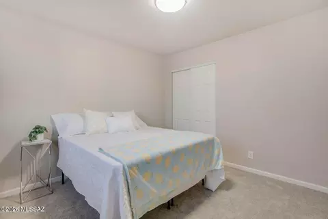 Bedroom - 8202 E Kenyon Dr, Tucson, AZ 85710 photo 4 of 5
