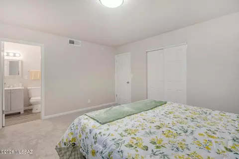 Bedroom - 8202 E Kenyon Dr, Tucson, AZ 85710 photo 3 of 5