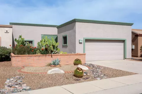 2327 S Cliff Dr, Green Valley, AZ 85614