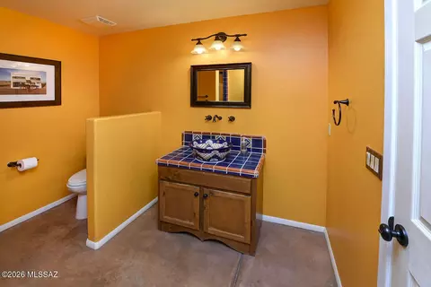 Bath - 6036 E Paseo Cimarron, Tucson, AZ 85750 photo 6 of 8