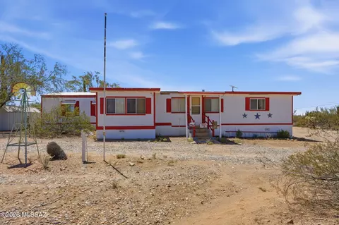 7261 N Van Ark Rd, Tucson, AZ 85743