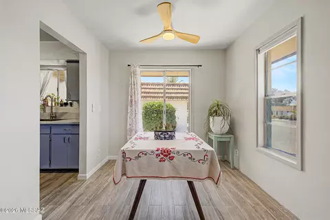 Dining - 660 E River Rd #H, Tucson, AZ 85704 photo 2 of 2