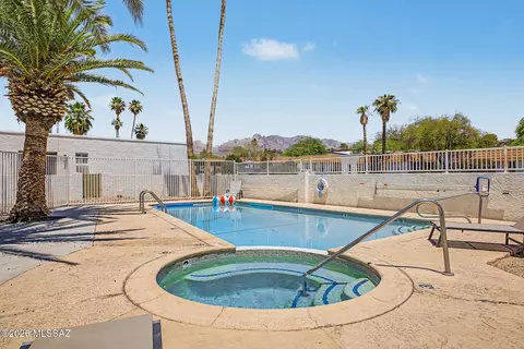 Exterior - 660 E River Rd #H, Tucson, AZ 85704 photo 11 of 16