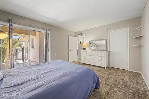 Bedroom - 660 E River Rd #H, Tucson, AZ 85704 photo 5 of 7