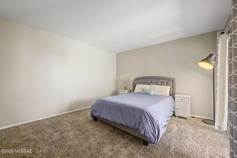 Bedroom - 660 E River Rd #H, Tucson, AZ 85704 photo 7 of 7