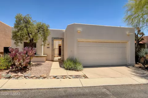 4020 E Quiet Moon Dr, Tucson, AZ 85718