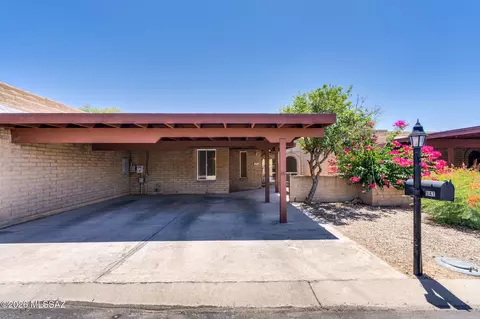 541 W Calle Lago, Tucson, AZ 85704