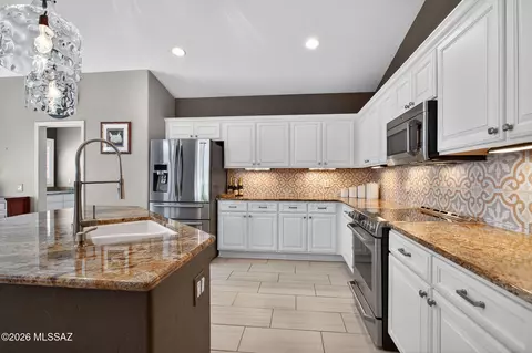 62724 E Flower Ridge Dr, Saddlebrooke, AZ 85739