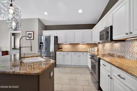 62724 E Flower Ridge Dr, Saddlebrooke, AZ 85739