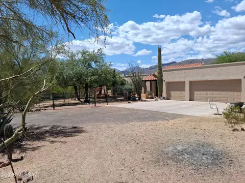 11201 E Via Madre St, Tucson, AZ 85749