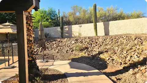 11201 E Via Madre St, Tucson, AZ 85749