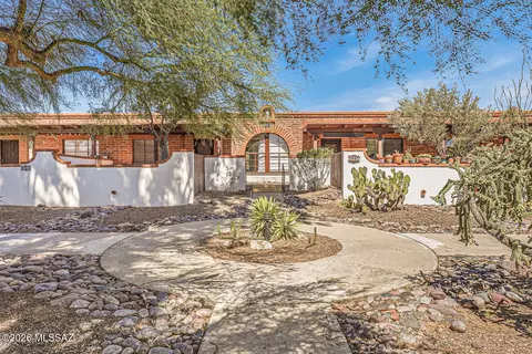 344 S Paseo Pena #B, Green Valley, AZ 85614