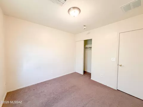 Bedroom - 5779 S Manta Ray Rd, Tucson, AZ 85706 photo 4 of 7