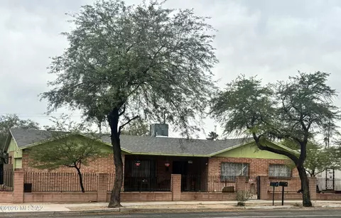 950 S 4th Ave, Tucson, AZ 85701