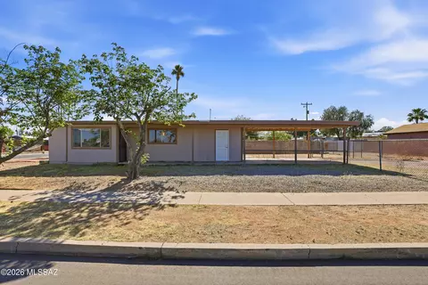 3402 E 27th St, Tucson, AZ 85713
