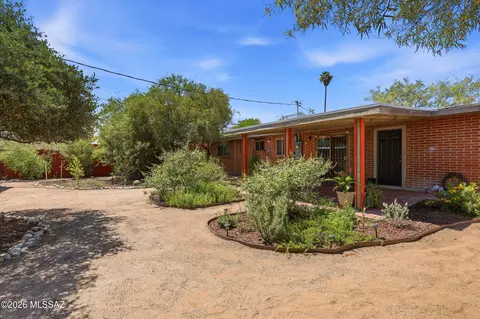 Exterior - 3372 E 24th St, Tucson, AZ 85713 photo 9 of 9