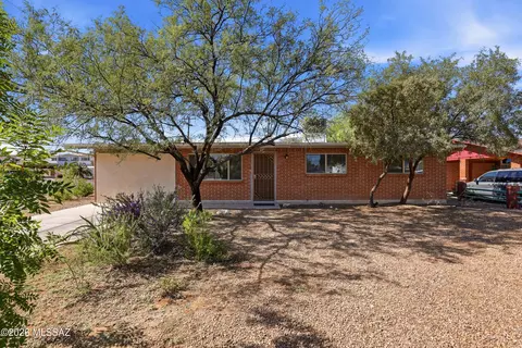 Exterior - 3372 E 24th St, Tucson, AZ 85713 photo 1 of 9