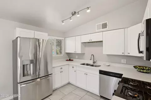 Kitchen - 3372 E 24th St, Tucson, AZ 85713 photo 3 of 3