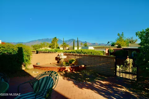 1021 W Camino Sagasta, Green Valley, AZ 85622