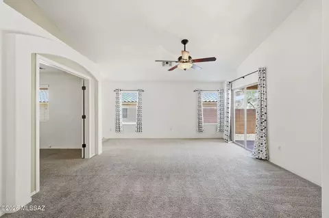 Living - 60948 E Cantle Ct, Tucson, AZ 85739 photo 2 of 5