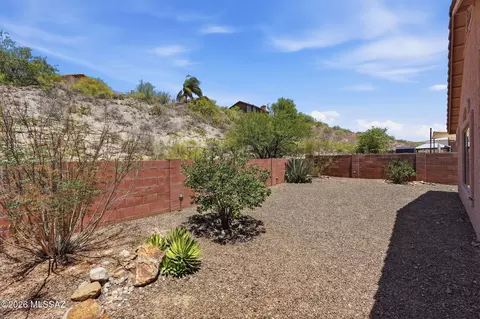 Exterior - 60948 E Cantle Ct, Tucson, AZ 85739 photo 4 of 6