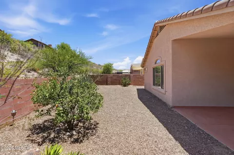 Exterior - 60948 E Cantle Ct, Tucson, AZ 85739 photo 5 of 6