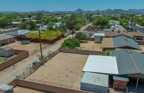 2426 E 20th St, Tucson, AZ 85719 photo 13