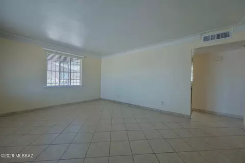 2426 E 20th St, Tucson, AZ 85719 photo 3