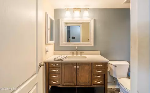 Bath - 10260 E Buffaloberry Loop, Tucson, AZ 85748 photo 1 of 7